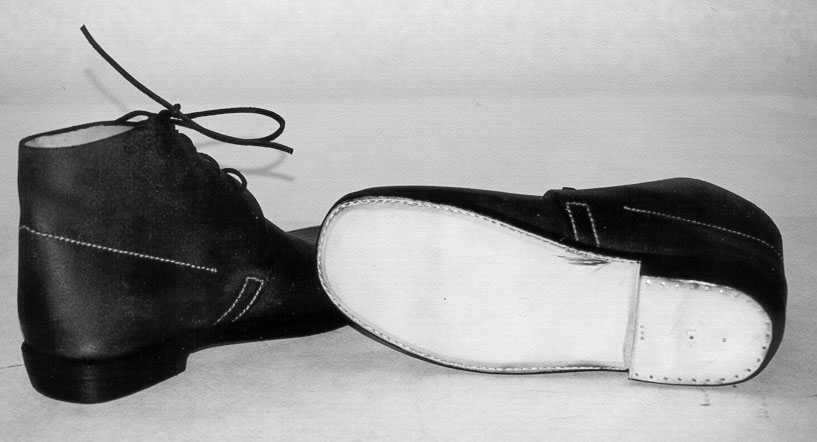Civil war shoes store history